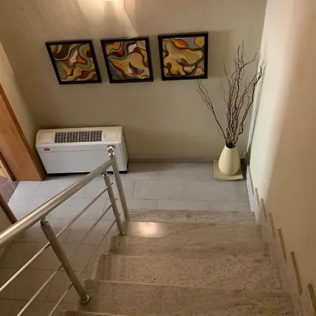 Bed & Breakfast Albjona *