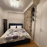Bed & Breakfast Albjona Tirana
